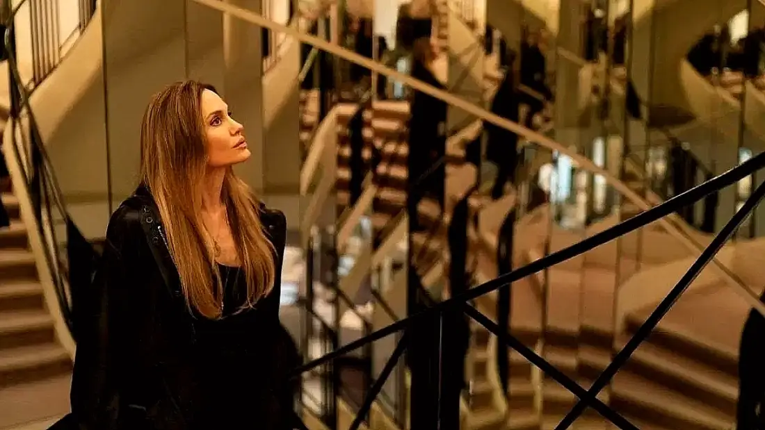 Angelina Jolie'nin rol aldığı psikolojik drama 'Moda' vizyonda