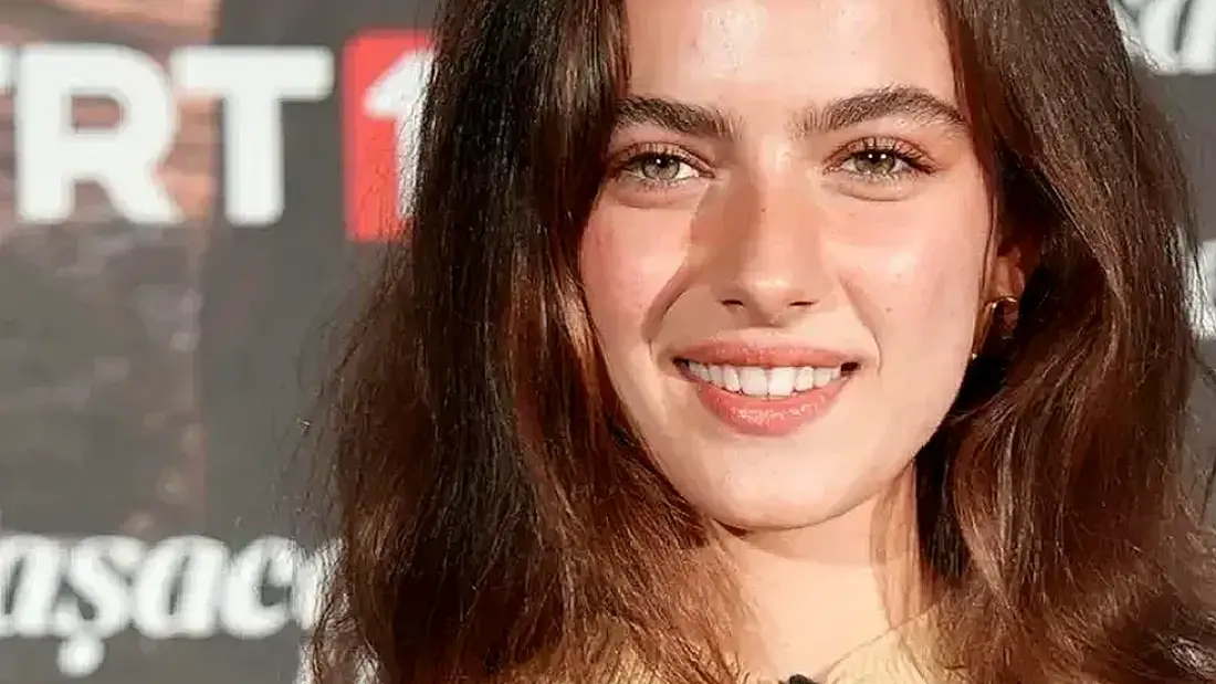 Ava Yaman'dan Yeni Proje: "Dokunmadan Aşk" Filmi Geliyor
