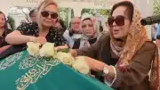 Sinema sanatçısı Emel Yıldız, Fatih Camii'nde düzenlenen törenle son yolculuğuna uğurlandı
