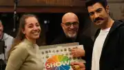 SHOW TV'nin Reyting Rekortmeni Dizisi 'Sevdan Bir Ateş' İçin Kutlama