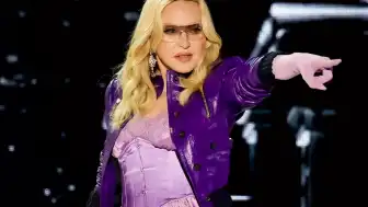 Madonna, Coachella'da Kaybolan Değerli Kostümlerini Arıyor