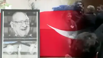 Usta Sanatçı Ferdi Atuner'in Cenaze Töreninde Gerginlik Yaşandı