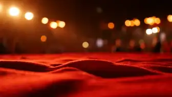 Uzak Şehir'de Meryem'in Oğlu Cihan'dan mı? Sorusu Gündemde