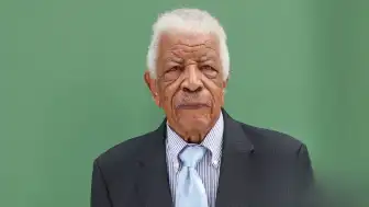 Efsanevi Oyuncu Hal Williams Hayatını Kaybetti