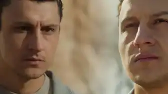 Alper Çankaya ve Yaren Güldiken'in Uzak Şehir Setinde Başlayan Aşkı Tatilde Görüntülendi