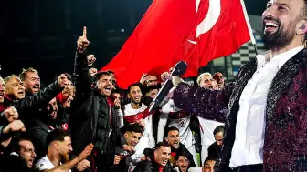 Tarkan'dan Milli Takım Marşı Açıklaması: "Yenisini Yazmaya Niyetim Yok"