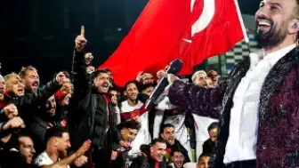 Tarkan'dan Milli Takım Marşı Açıklaması: "Yenisini Yazmaya Niyetim Yok"