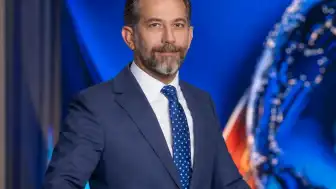Kanal D Ana Haber Sunucusu Deniz Bayramoğlu ile Yollar Ayrıldı