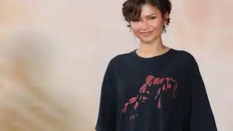 Paris'teki Örümcek Adam Galasında Zendaya'dan Sürpriz Stil Seçimi