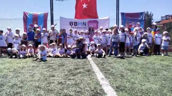Üsküdar'da BordoMavi.Net Çocuk Şenliği Düzenlendi