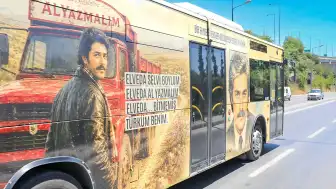 İETT'den Usta Sanatçı Kadir İnanır İçin Özel Saygı Otobüsü