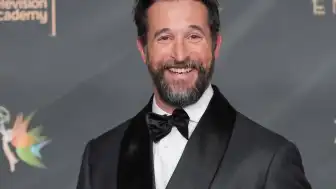Noah Wyle, People Dergisi Tarafından 'Yaşayan En Seksi Erkek' Seçildi