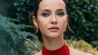 Oyuncu İrem Helvacıoğlu'nun kızı S. 1 yaşına girdi