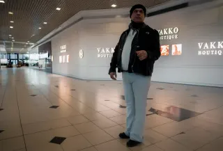 Ajdar'dan Gençlere Tepki: "Yönetime Gidin!"