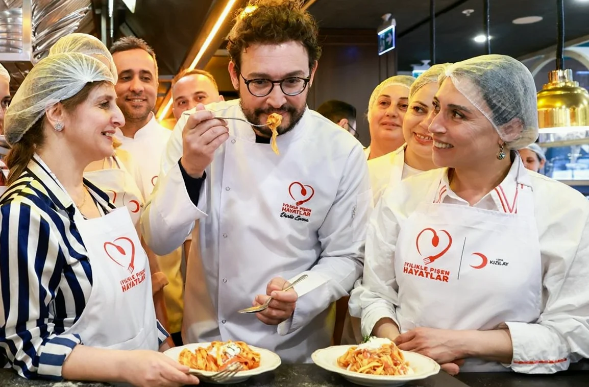 Danilo Zanna'dan Depremzede Kadınlara Mutfak Atölyesi Desteği