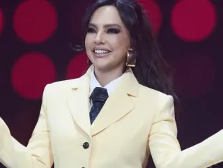 Ebru Gündeş'in 200 Bin Dolarlık Estetik İddiaları Gündemde