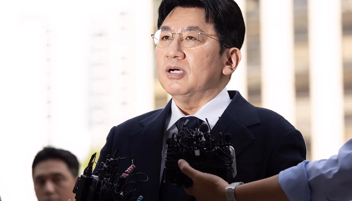 Güney Koreli yetkililer, BTS'in ajansı HYBE'nin kurucusu B.S. hakkında tutuklama emri talep etti