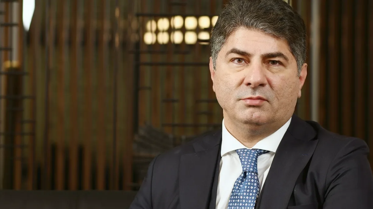 Hakan Safi'nin Serveti Açıklandı: 750 Milyon Dolar