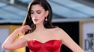 People Dergisi, Dünyanın En Güzel Kadını Olarak Anne Hathaway'i Seçti