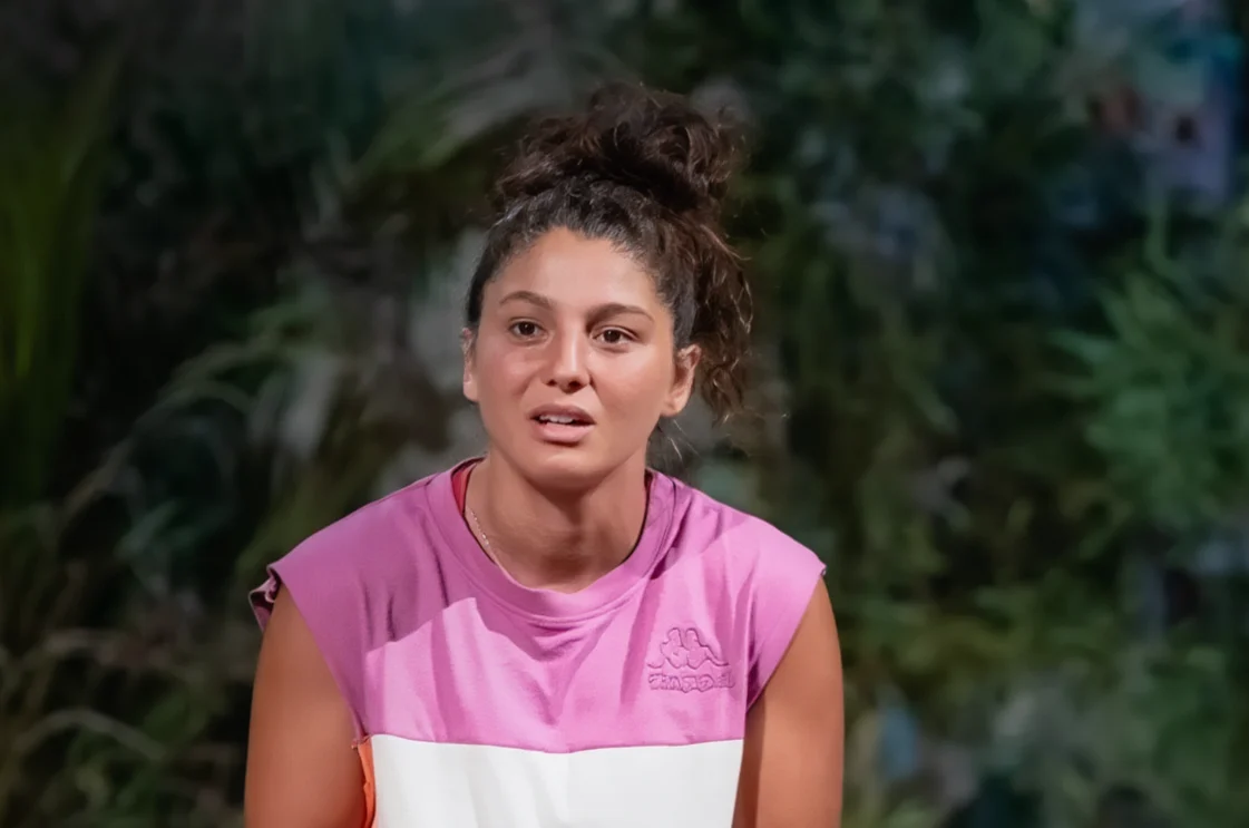 Survivor'da Seren Ay Yarışmadan Diskalifiye Edildi